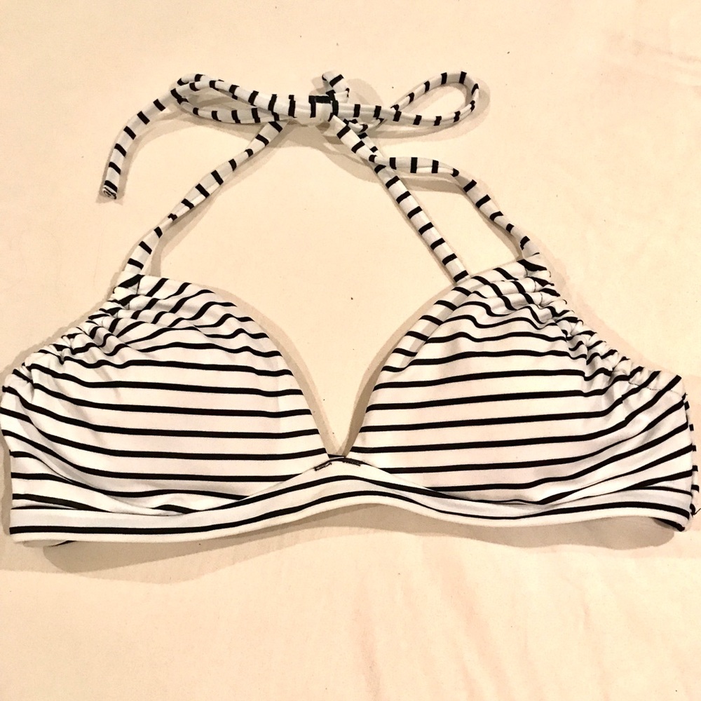 Victoria’s Secret Swimsuit Top Bikini